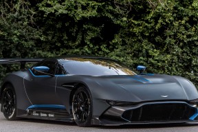 kaiyun网站-意甲联赛中途盘点：领头羊尤文表现稳健，意甲尤文足球