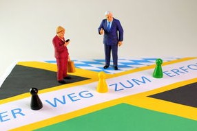 kaiyun官方入口登录-德甲球队建立运动-语言双因建模用于战术同步性检测，双语现象是语言融合的先导或过渡阶段