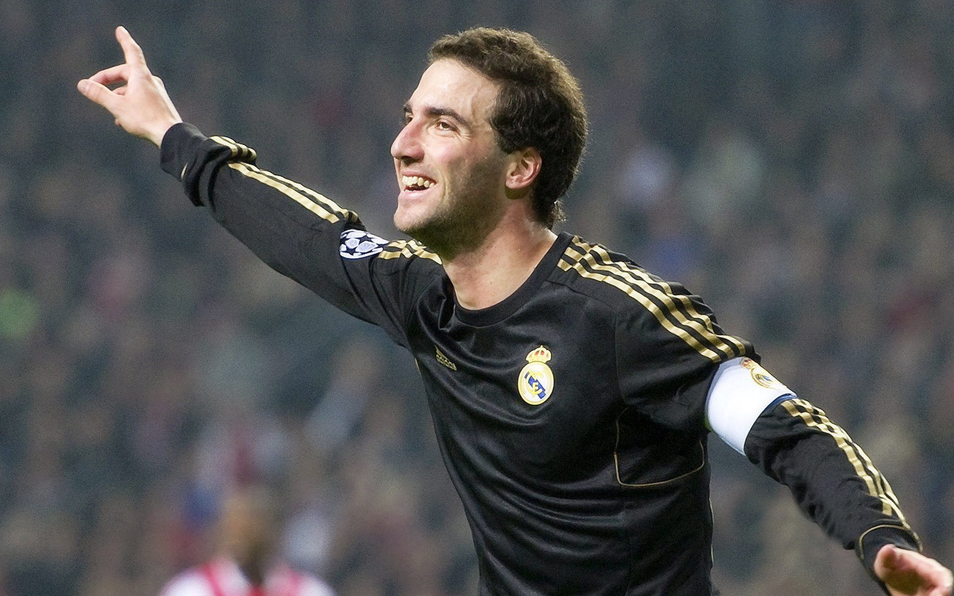 NBA常规赛历史之夜 卢卡东契奇单场60分20篮板10助攻创三双神迹